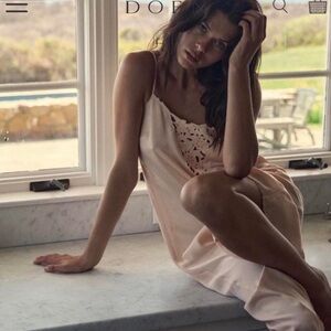 Doen Evon 100% silk Dress/Nightgown